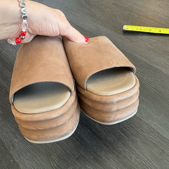 Free People Leather Platform Slides size 38 - Picture 5 of 7